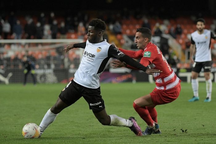 Soi kèo Rayo Vallecano vs Valencia vào 2h ngày 12/4/2022
