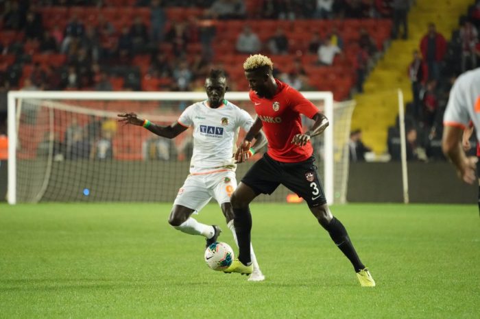 Soi kèo Alanyaspor vs Gaziantep FK vào 23h ngày 15/5/2022