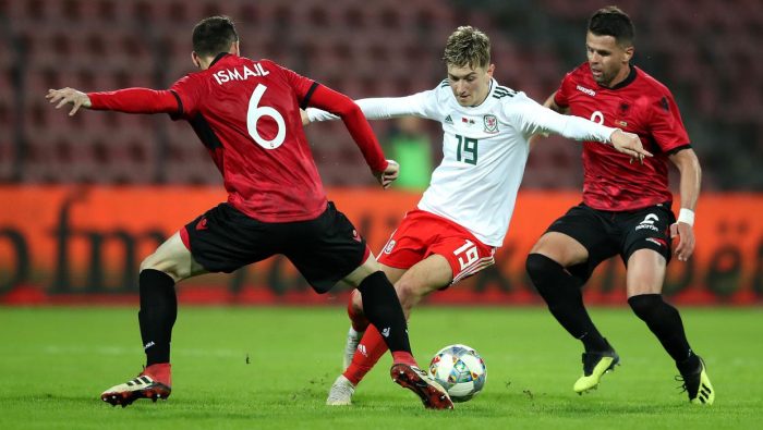 Soi kèo Ba Lan vs Wales vào 23h ngày 1/6/2022