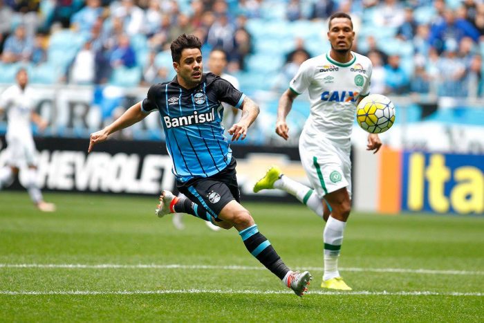 Soi kèo Centro Sportivo Alagoano vs Gremio FB Porto Alegrence vào 7h30 ngày 24/6/2022