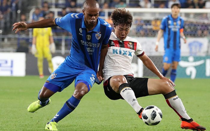 Soi kèo FC Seoul vs Ulsan Hyundai vào 17h30 ngày 22/6/2022