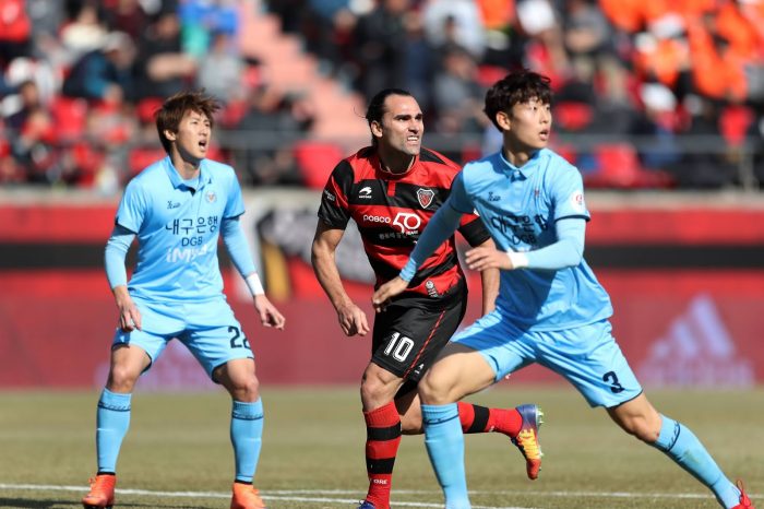Soi kèo Pohang Steelers vs Gangwon FC vào 17h30 ngày 17/6/2022