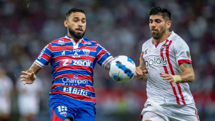 Soi kèo Estudiantes de La Plata vs Fortaleza vào 7h30 ngày 8/7/2022