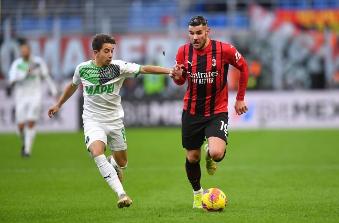 Soi kèo US Sassuolo Calcio vs AC Milan vào 23h30 ngày 30/8/2022