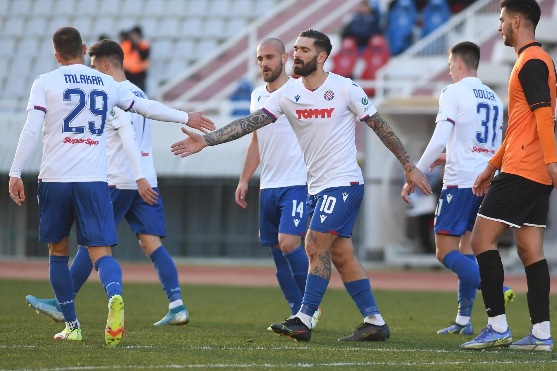 HNK Hajduk Split sẽ gặp rất nhiều khó khăn trên sân của Villareal ở trận lượt đi. soi-keo-villarreal-vs-hnk-hajduk-split-vao-1h45-ngay-19-8-2022-2