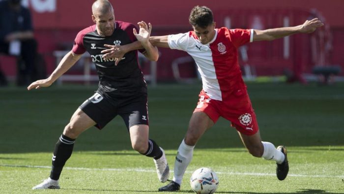 Soi kèo UD Almeria vs Girona FC vào 0h ngày 21/10/2022
