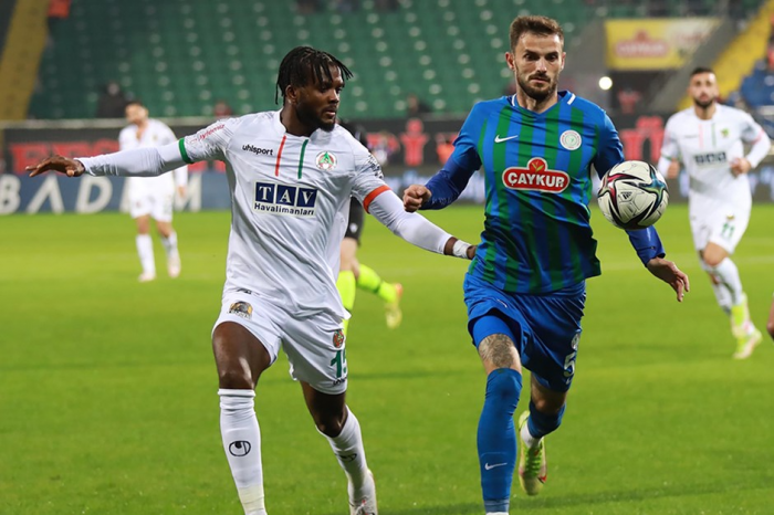 Soi kèo Caykur Rizespor vs Boluspor vào 20h ngày 20/11/2022