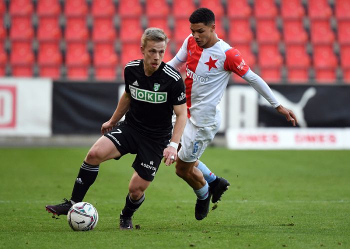 Soi kèo MFK Karvina vs Slavia Praha vào 23h ngày 18/11/2022