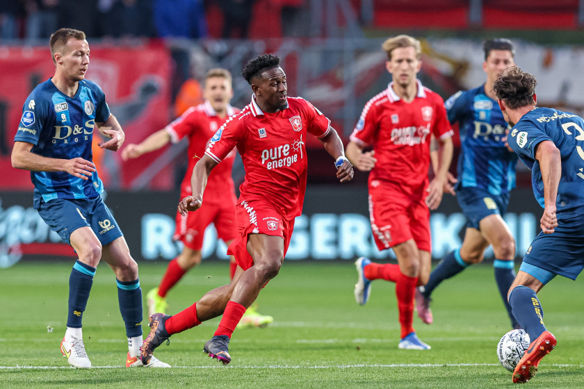 Soi kèo Sparta Rotterdam vs FC Twente vào 2h ngày 12/11/2022