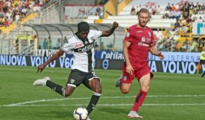 Soi kèo Cagliari vs Parma vào 0h ngày 4/12/2022