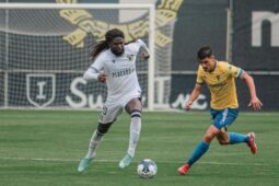 Soi kèo Estoril Praia vs FC Famalicao vào 3h ngày 16/12/2022