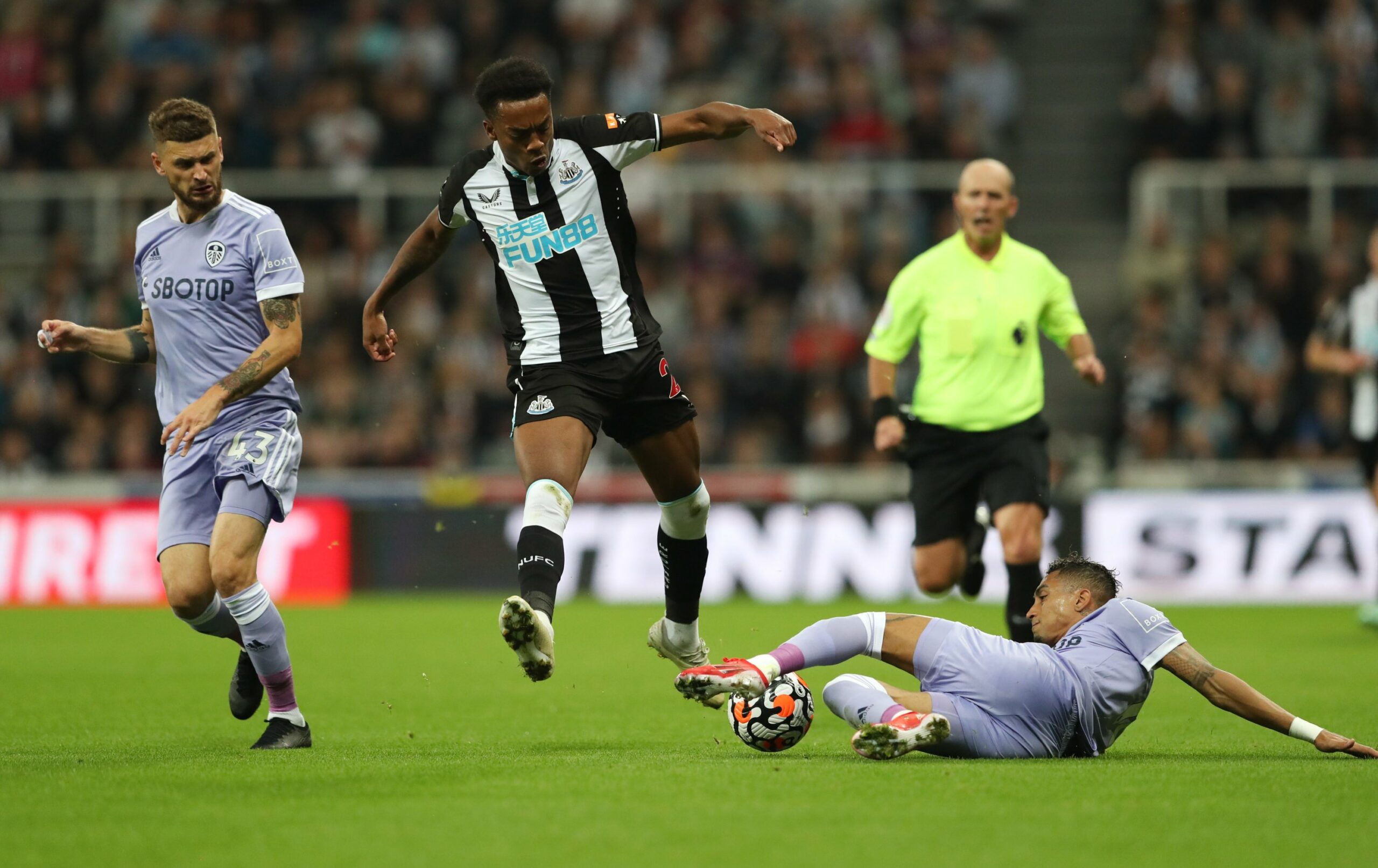 Newcastle sẽ tiếp đà thăng hoa bằng chiến thắng trước Leeds soi-keo-newcastle-vs-leeds-vao-22h-ngay-31-12-2022-2
