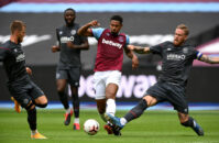 Soi kèo West Ham United vs Brentford vào 2h45 ngày 31/12/2022