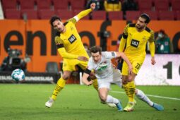Soi kèo Borussia Dortmund vs FC Augsburg vào 21h30 ngày 22/1/2023