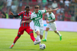 Soi kèo Sassuolo vs Cremonese vào 0h30 ngày 7/3/2023