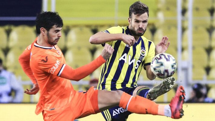 Soi kèo Basaksihir vs Fenerbahce vào 0h30 ngày 20/4/2023