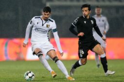 Soi kèo Famalicao vs Guimaraes vào 2h15 ngày 15/4/2023