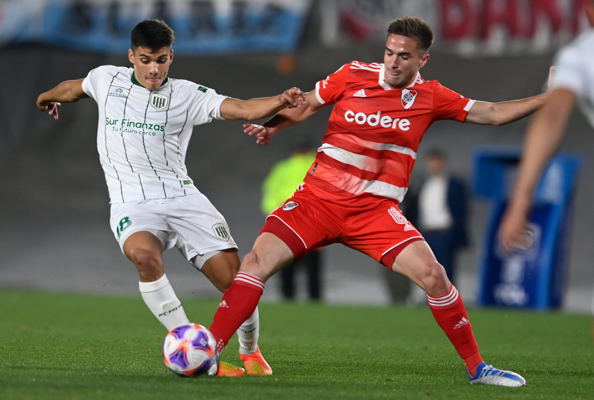 River Plate sẽ dễ dàng có được 1 chiến thắng cùng với 3 điểm trọn vẹn trên sân của Banfield ở vòng đấu thứ 20 giải Argentina.