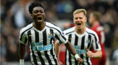 Soi kèo Ngoại Hạng Anh 27/08: Liverpool bại trận trước Newcastle?