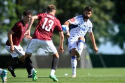 Soi kèo Dinamo Zagreb vs Sparta Praha vào 1h ngày 25/8/2023