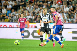 Soi kèo Udinese vs Juventus vào 1h45 ngày 21/8/2023