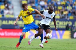 Soi kèo Valencia vs Cadiz vào 2h ngày 24/10/2023