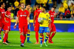 Soi kèo UD Las Palmas vs Getafe CF vào 3h ngày 2/12/2023
