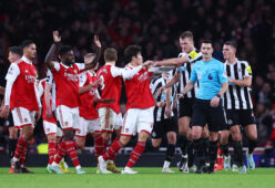 Soi kèo Arsenal vs Newcastle vào 3h ngày 25/2/2024