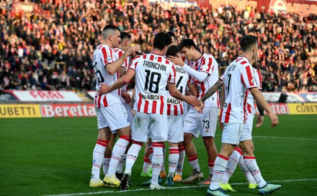 Soi kèo Vicenza vs Fiorenuzuola vào 1h30 ngày 20/3/2024