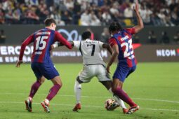 Soi kèo Real Madrid vs Barcelona vào 2h ngày 22/4/2024