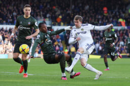 Soi kèo Leeds United vs Southampton vào 21h ngày 26/5/2024