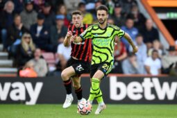 Soi kèo Bournemouth vs Arsenal vào 9h ngày 25/7/2024