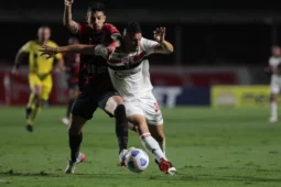 Soi kèo Paranaense vs Sao Paulo vào 7h30 ngày 4/7/2024